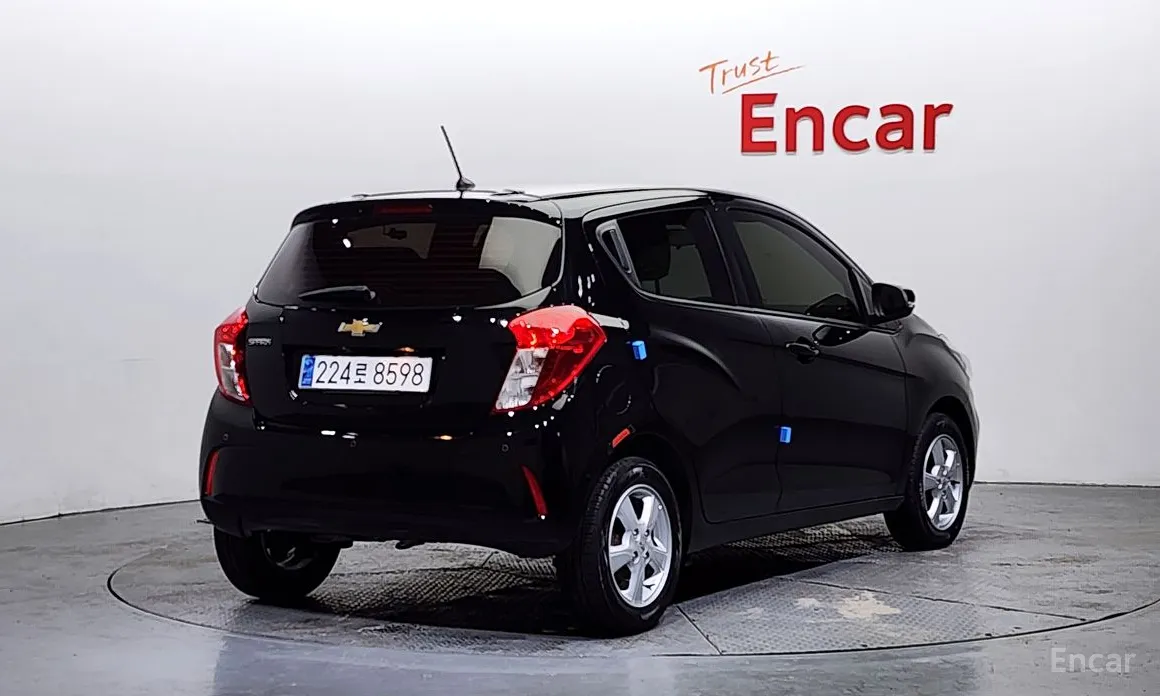 Фото 2 - Chevrolet Spark