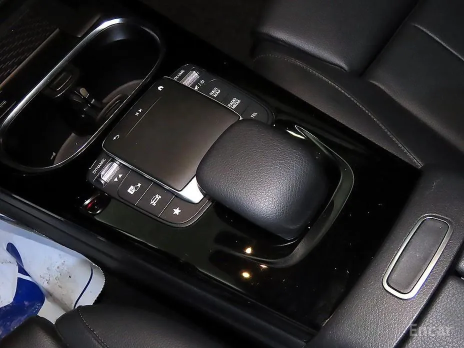 Фото 13 - Mercedes-Benz A-Class