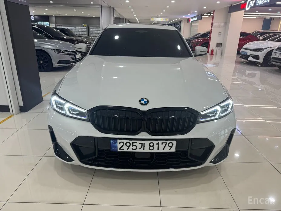 Photo 3 - BMW 3 Series