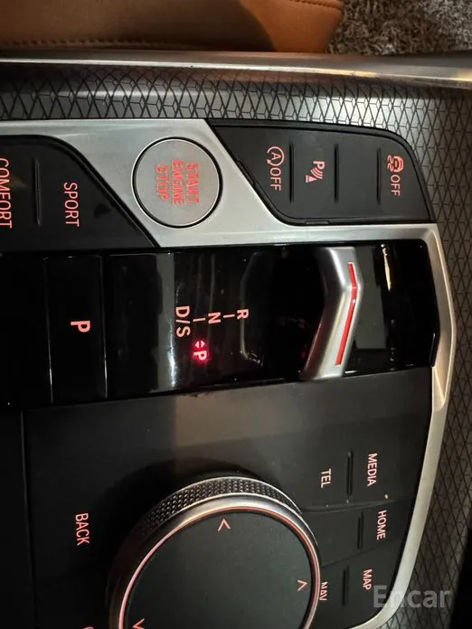 Photo 9 - BMW 3 Series