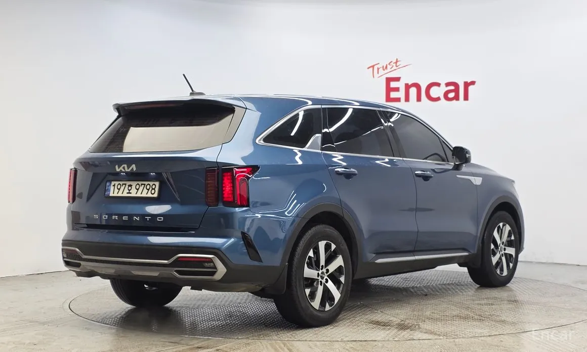 Фото 2 - Kia Sorento