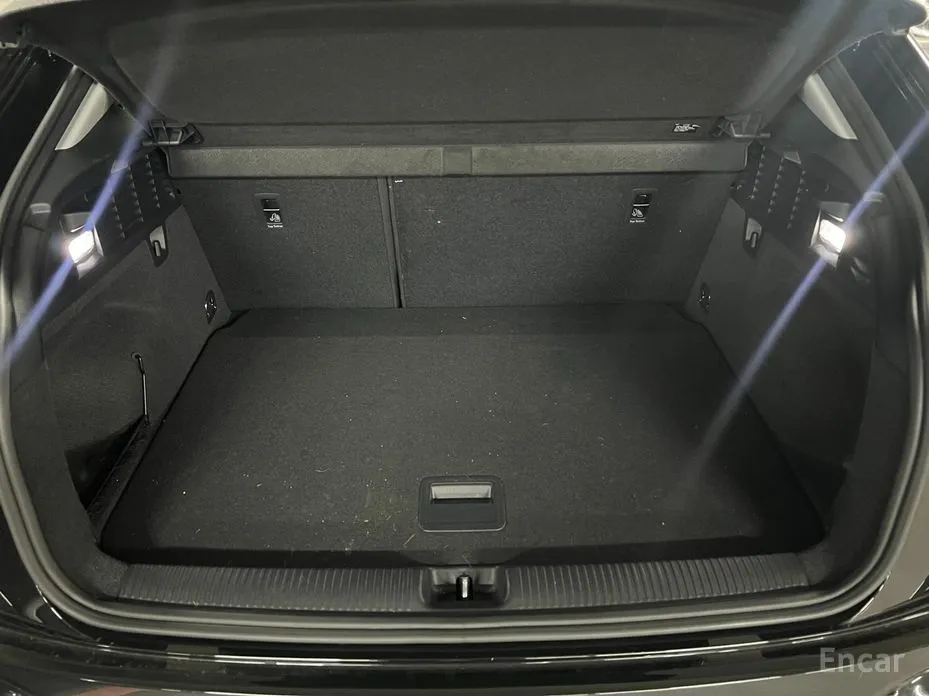 Фото 10 - Audi Q2