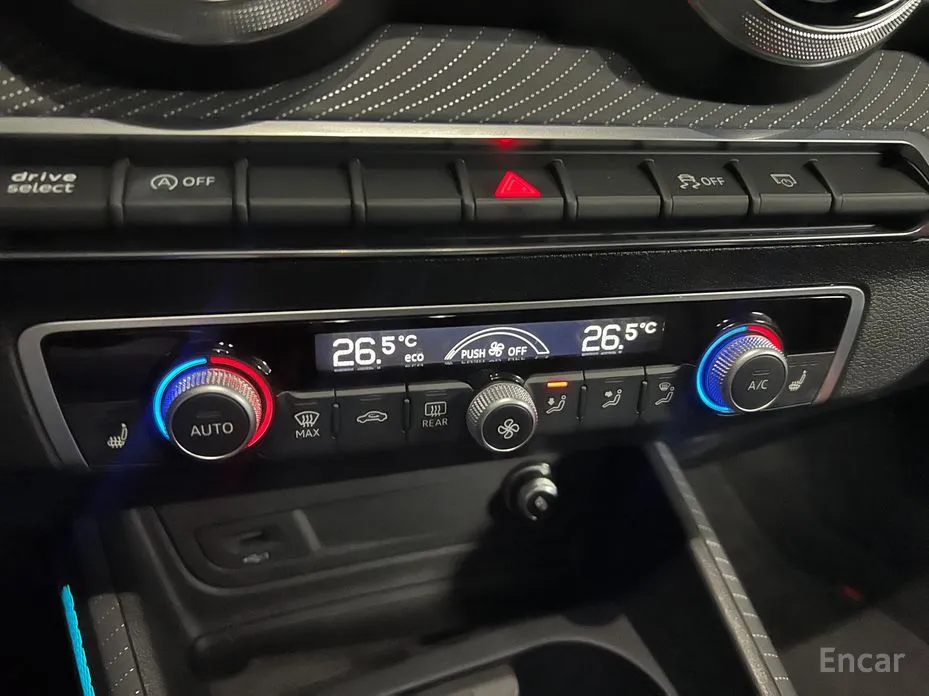 Фото 15 - Audi Q2