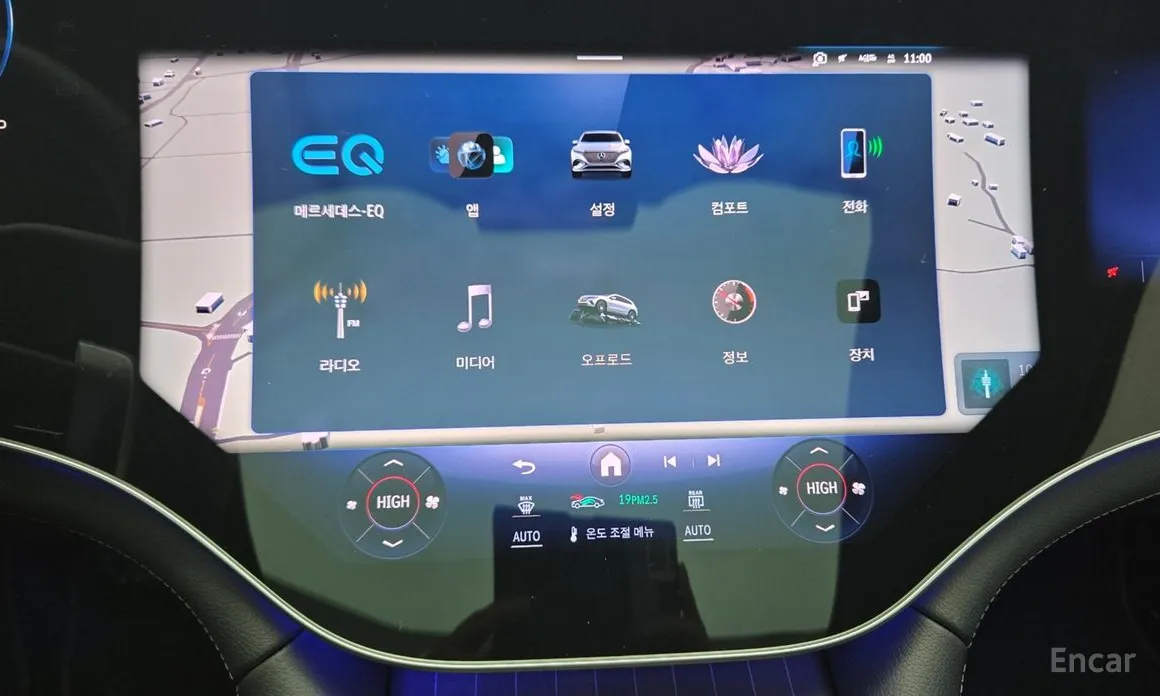 Фото 16 - Mercedes-Benz EQS