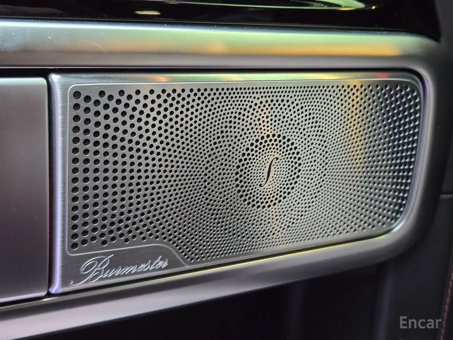 Фото 17 - Mercedes-Benz G-Class