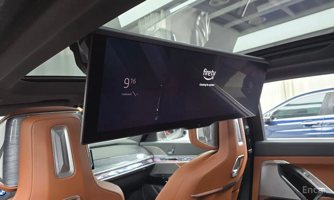 Фото 19 - BMW i7