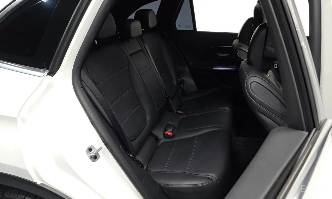 Фото 11 - Mercedes-Benz GLC-Class