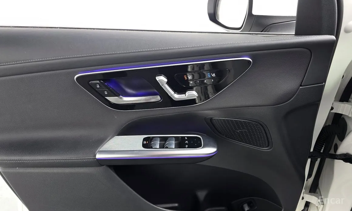 Фото 18 - Mercedes-Benz GLC-Class