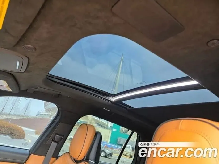 Фото 18 - Lincoln Aviator