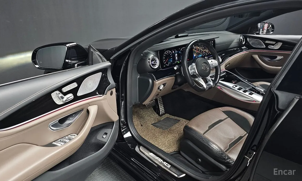 Фото 11 - Mercedes-Benz AMG GT