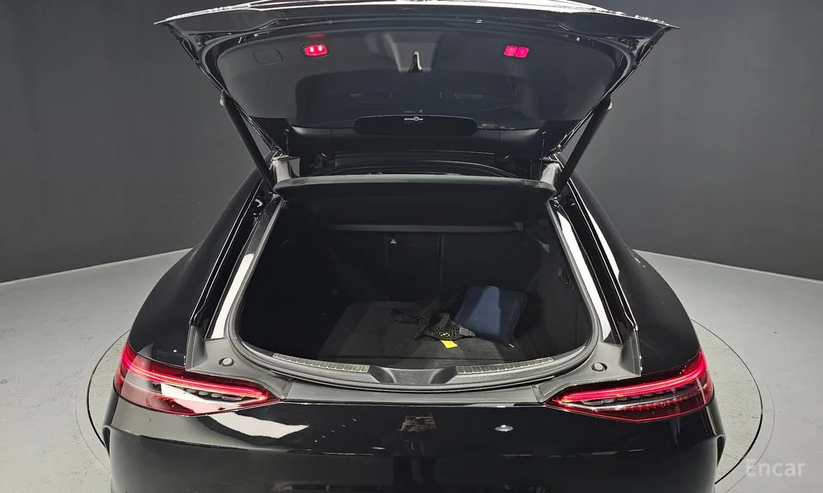 Фото 20 - Mercedes-Benz AMG GT