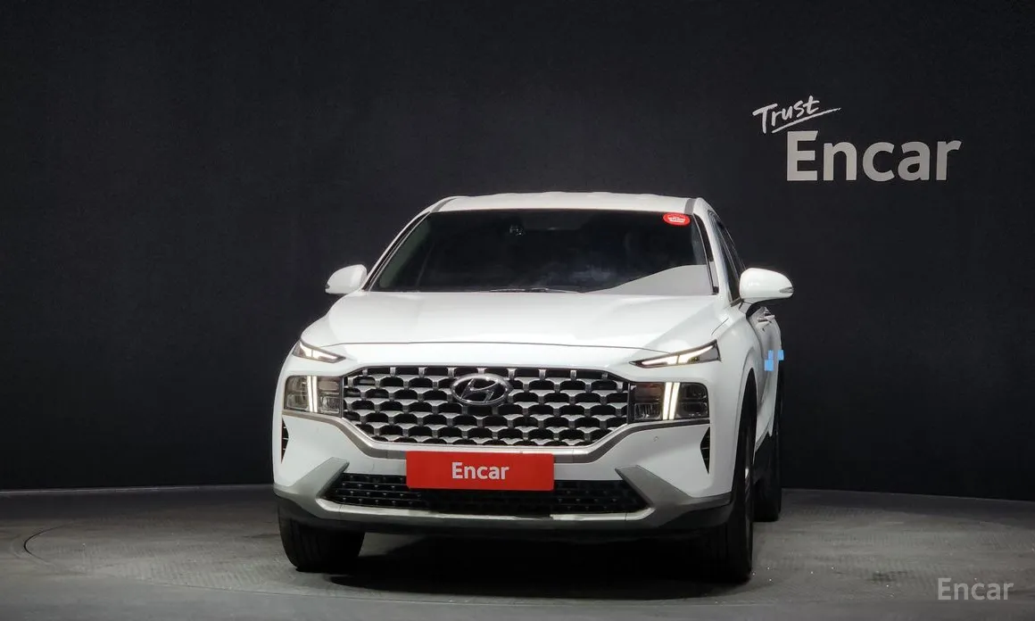 Photo 3 - Hyundai Santa Fe