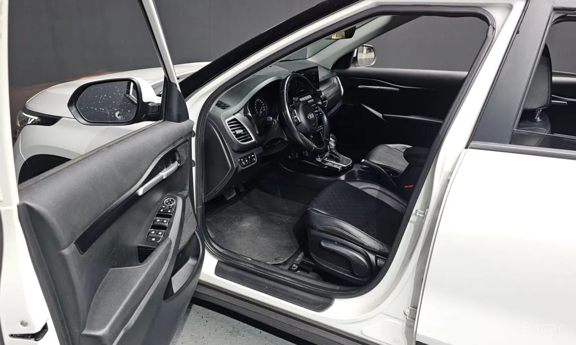 Фото 10 - Kia Seltos