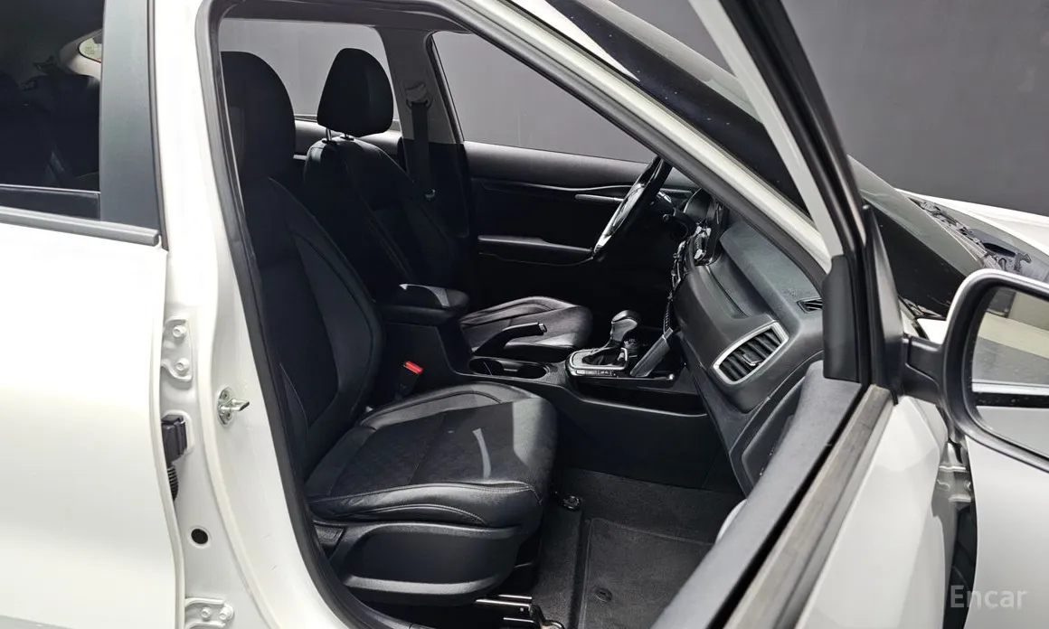 Фото 11 - Kia Seltos