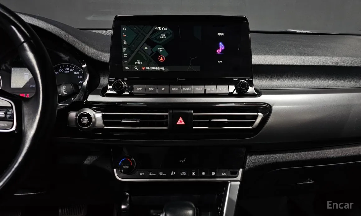 Фото 15 - Kia Seltos