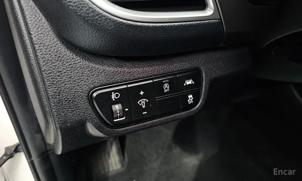 Фото 17 - Kia Seltos