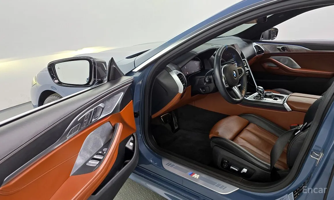 Фото 10 - BMW 8 Series