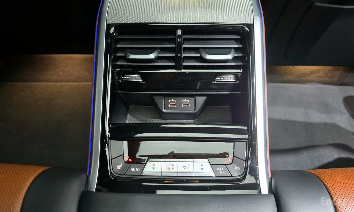 Фото 19 - BMW 8 Series