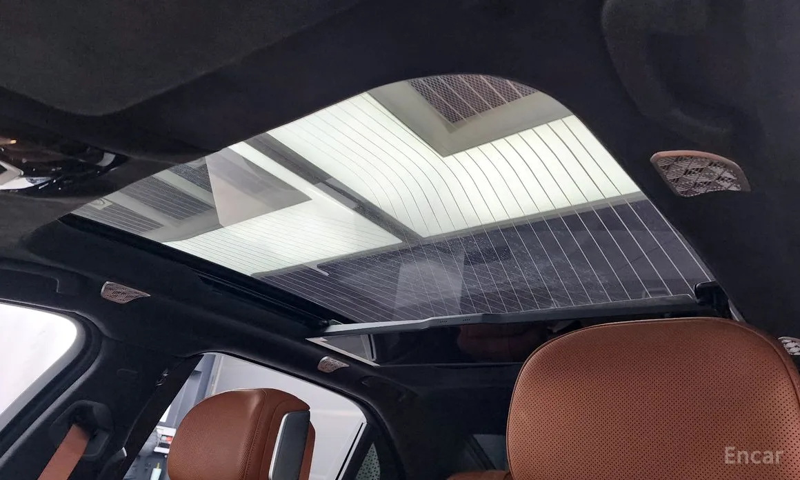 Фото 18 - BMW i7