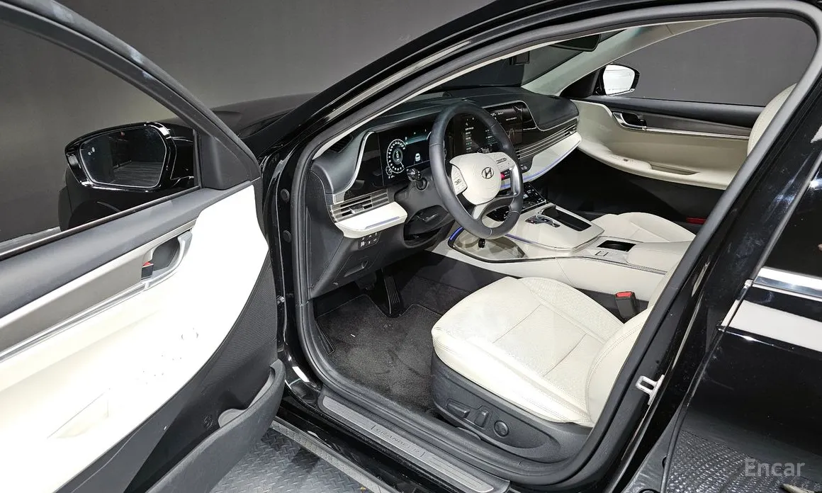 Фото 10 - Hyundai Grandeur