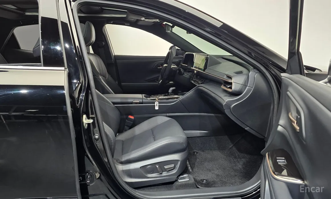 Фото 11 - Toyota Crown