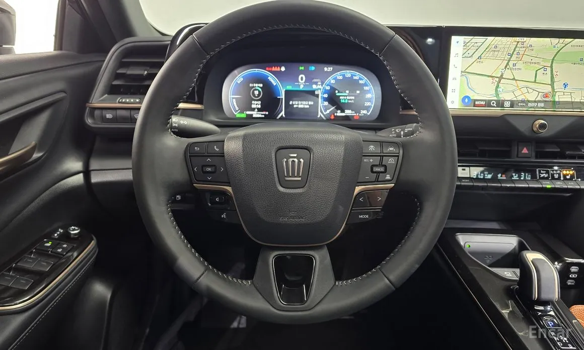 Фото 13 - Toyota Crown