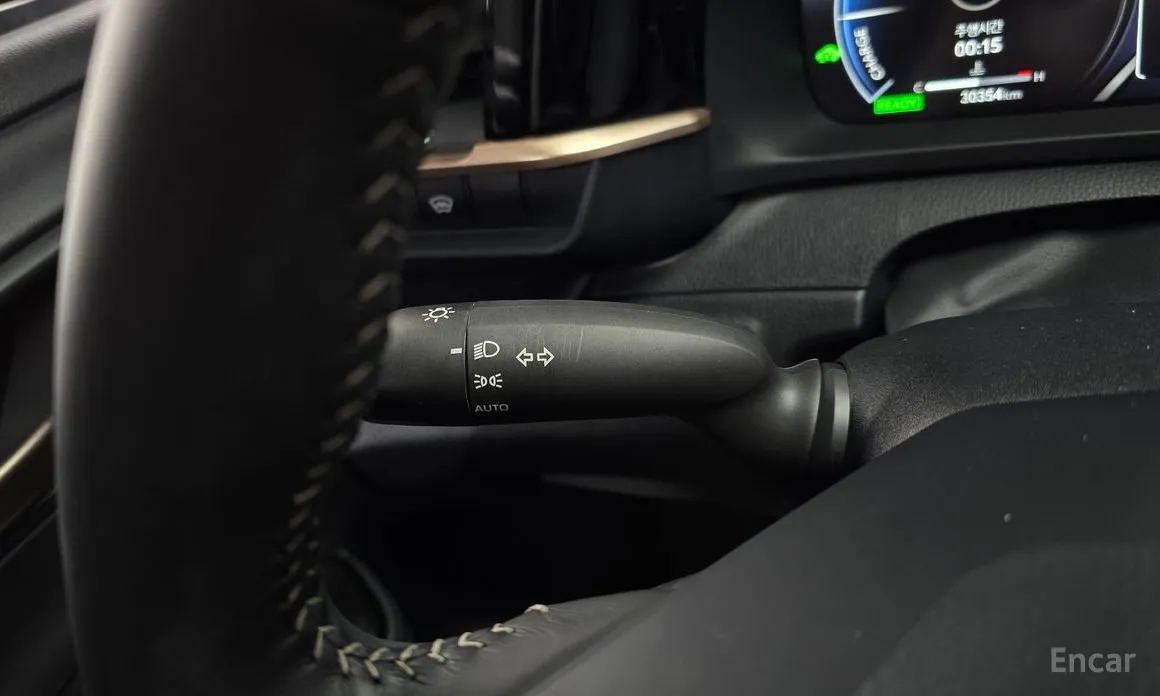 Фото 17 - Toyota Crown