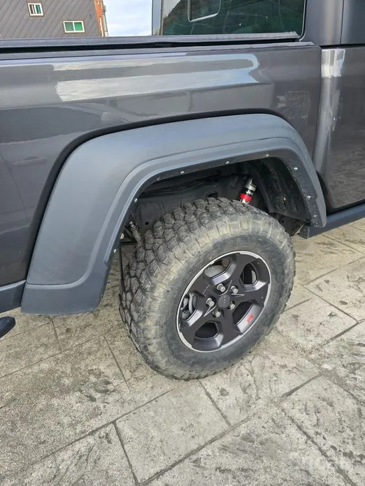 Фото 13 - Jeep Gladiator