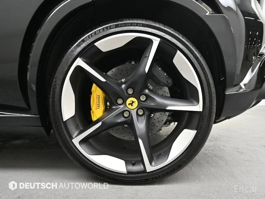 Фото 5 - Ferrari Purosangue