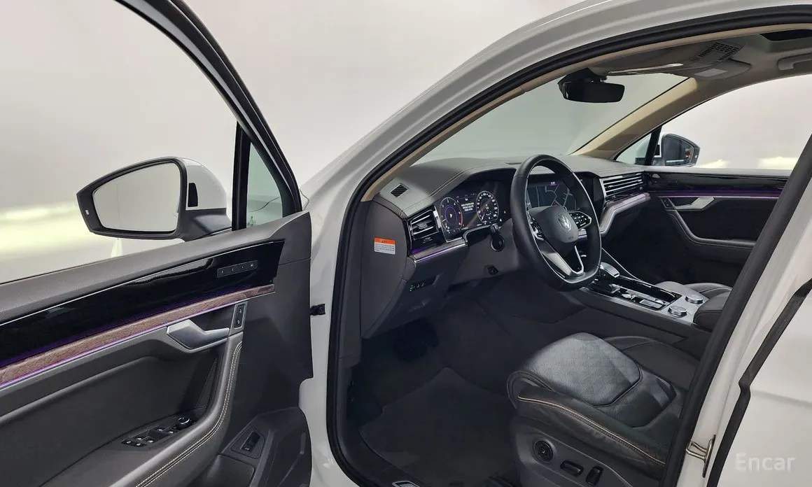 Фото 10 - Volkswagen Touareg