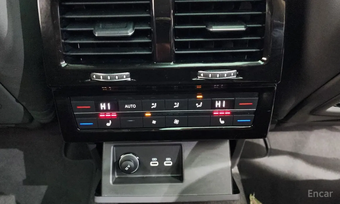 Фото 19 - Volkswagen Touareg