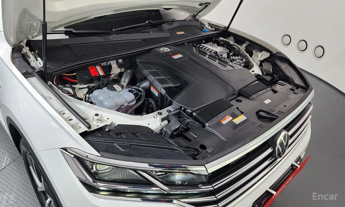 Фото 6 - Volkswagen Touareg