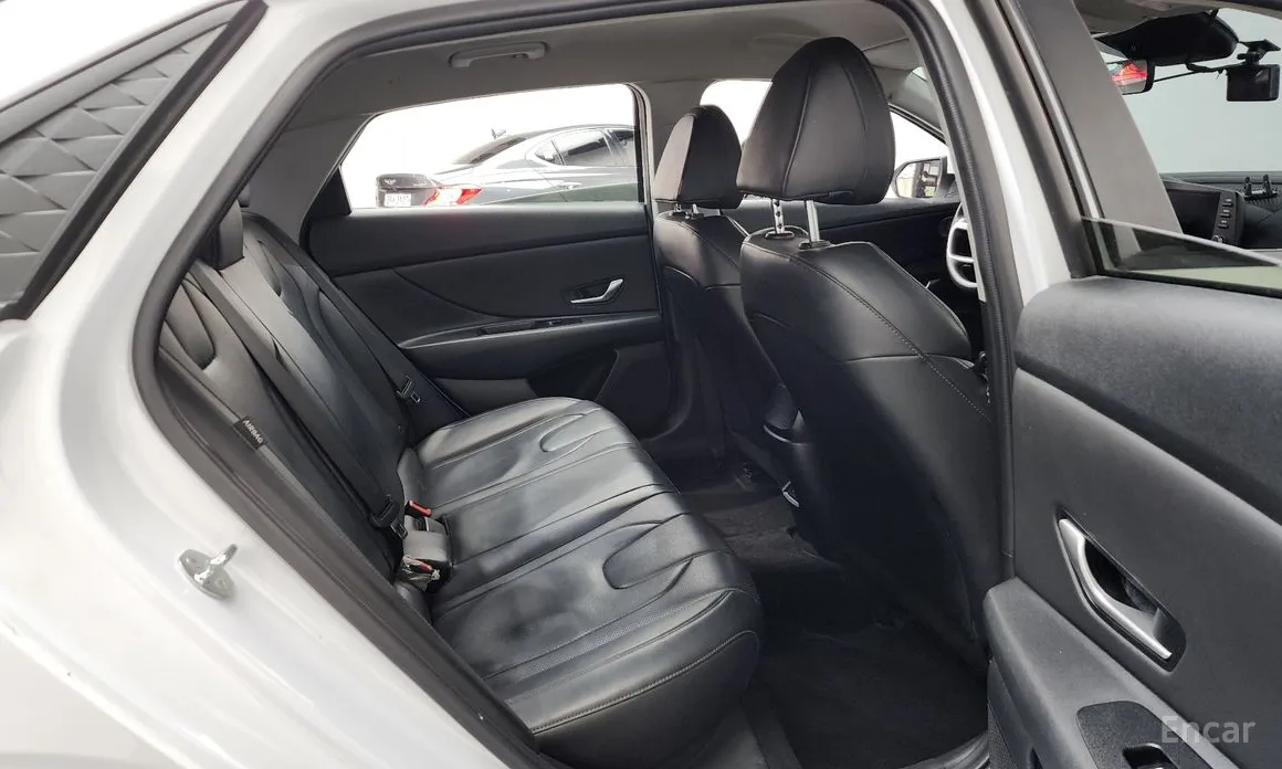 Фото 12 - Hyundai Avante