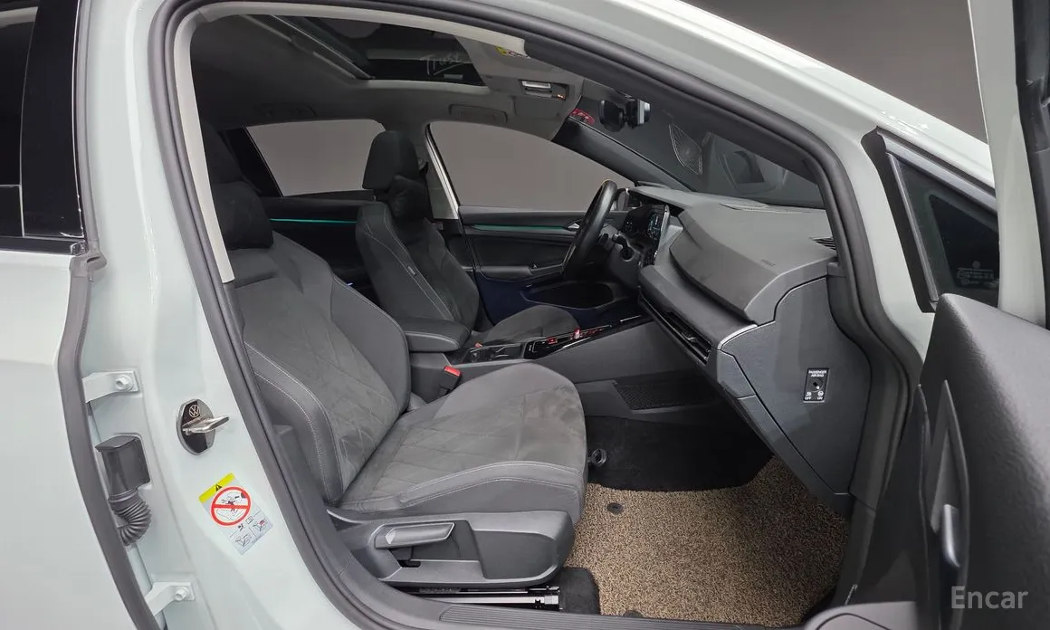 Фото 10 - Volkswagen Golf