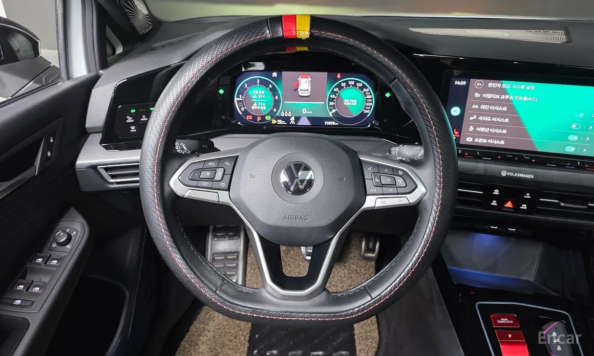 Фото 14 - Volkswagen Golf