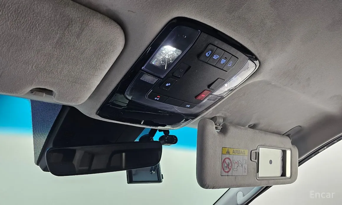 Фото 18 - Hyundai Staria