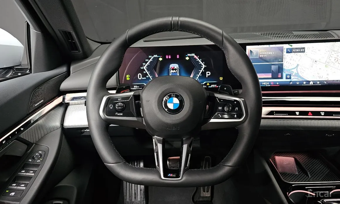 Фото 13 - BMW 5 Series