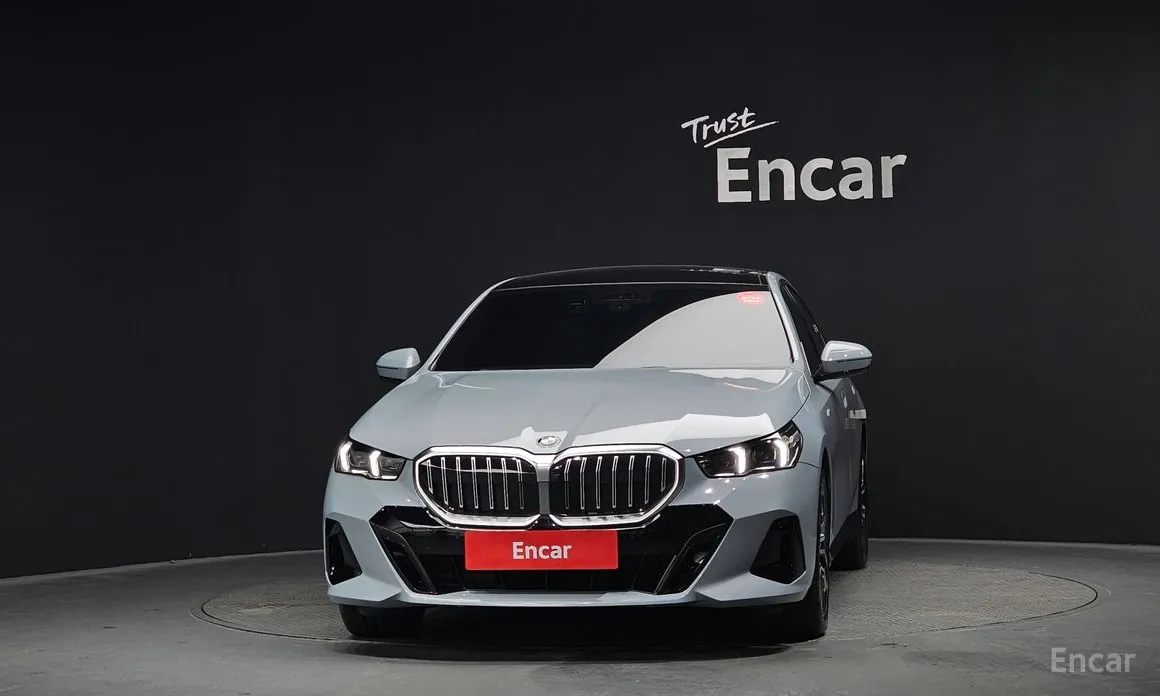 Фото 3 - BMW 5 Series