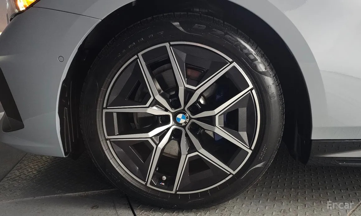 Фото 5 - BMW 5 Series