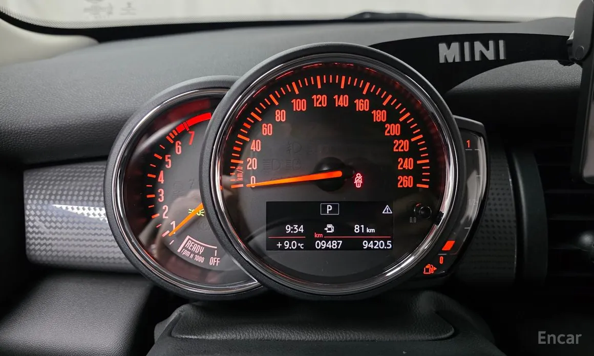 Photo 8 - Mini Cooper