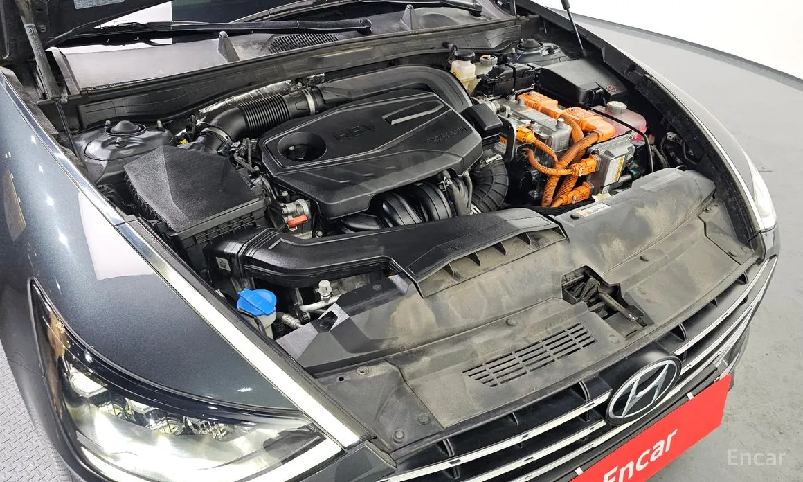 Photo 6 - Hyundai Sonata