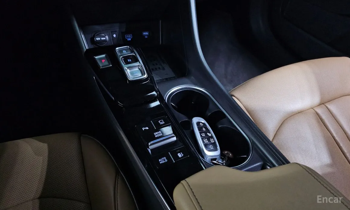 Photo 9 - Hyundai Sonata