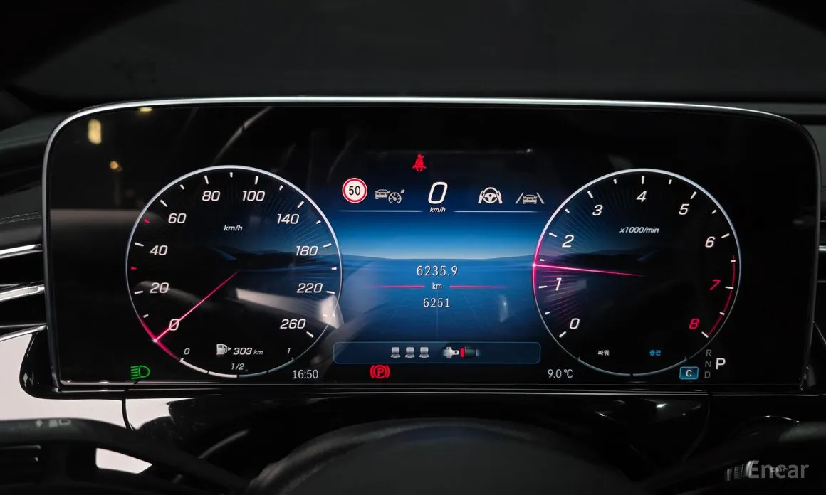 Фото 8 - Mercedes-Benz E-Class