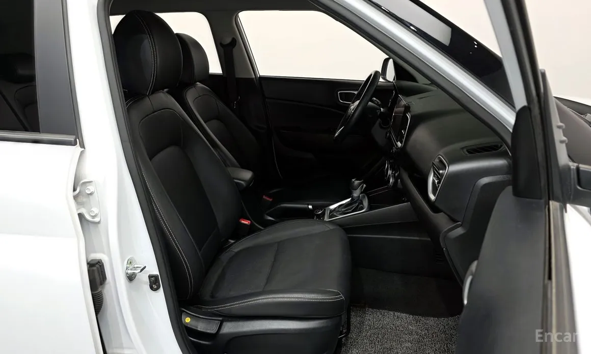 Фото 11 - Hyundai Venue