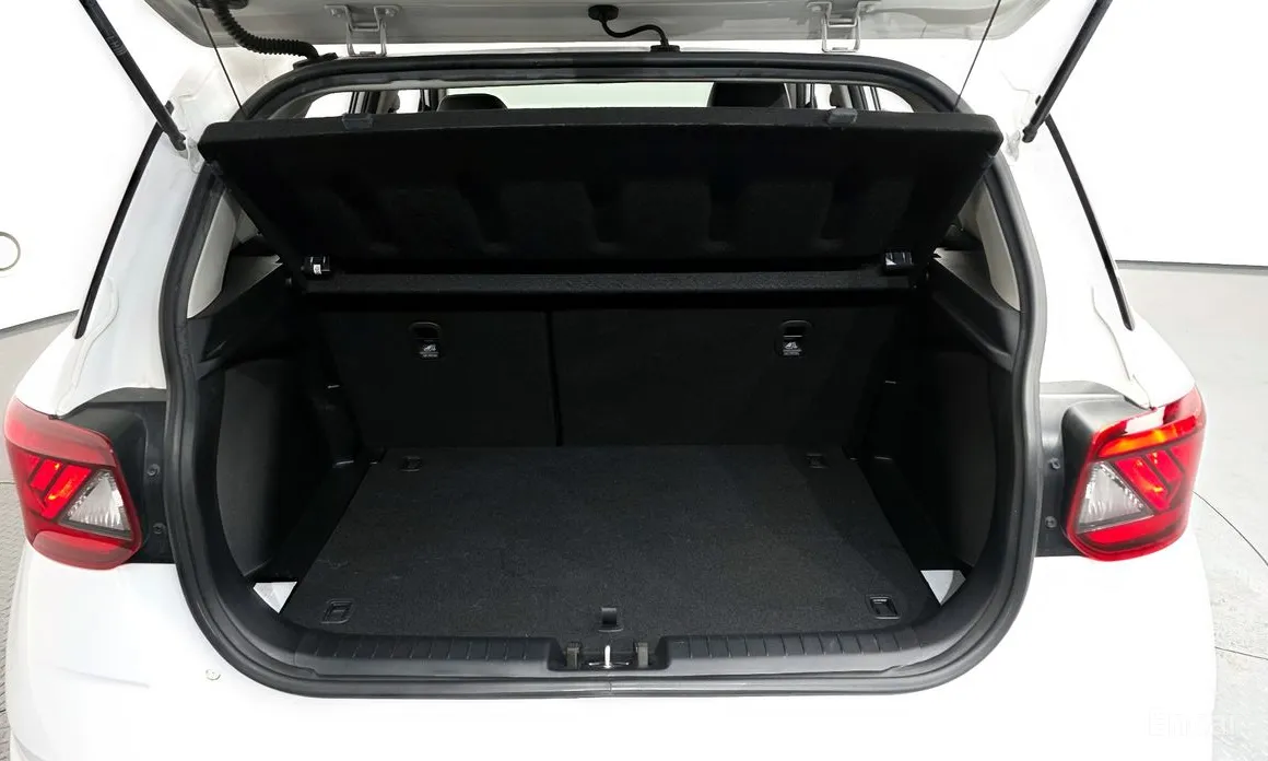 Фото 20 - Hyundai Venue