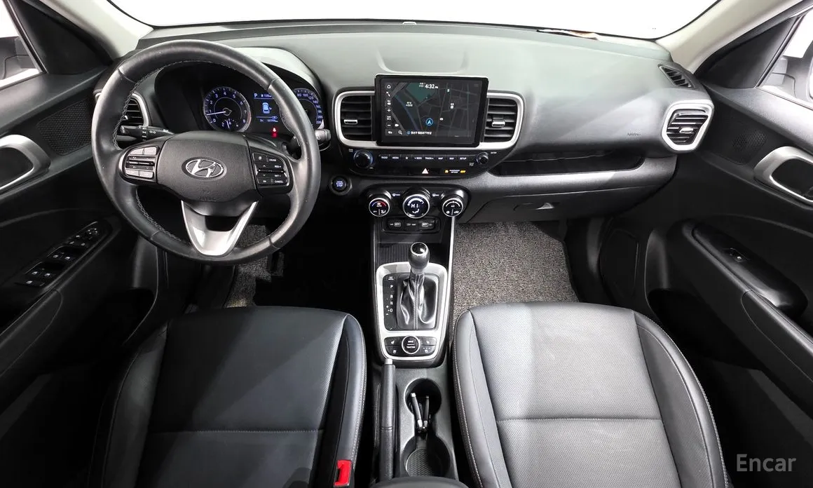 Фото 7 - Hyundai Venue