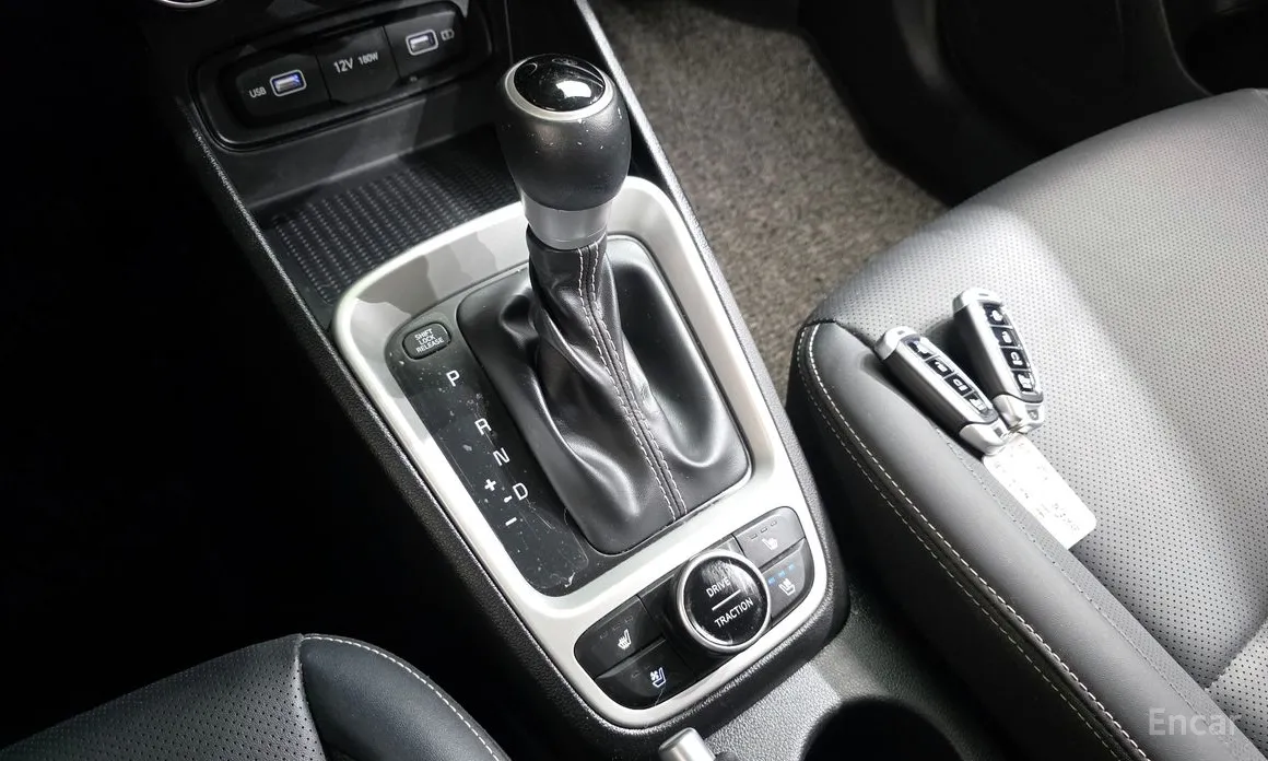 Фото 9 - Hyundai Venue