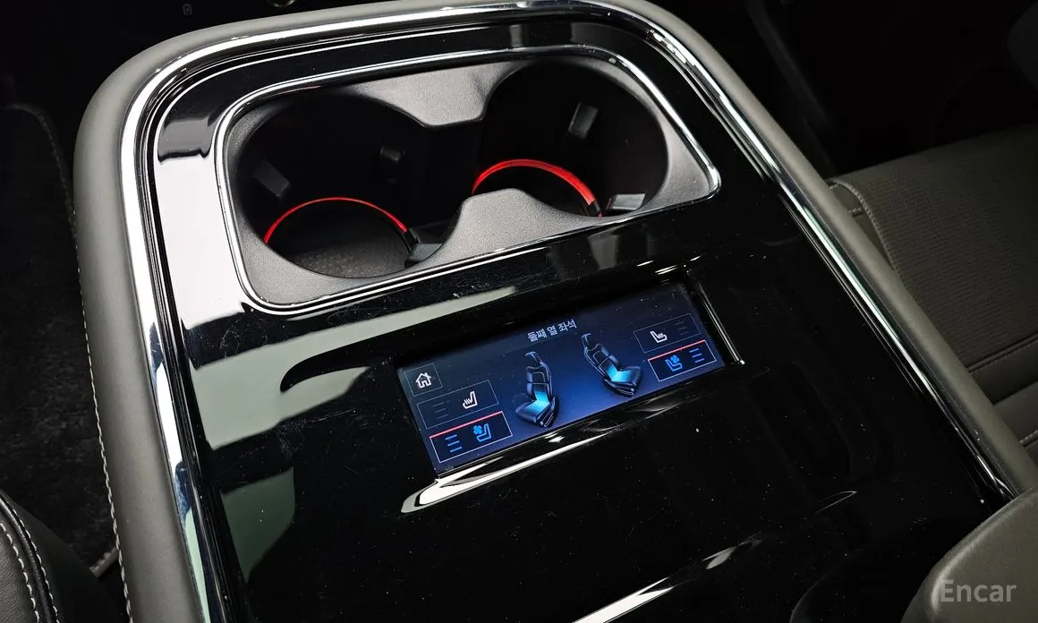 Фото 19 - Lincoln Navigator