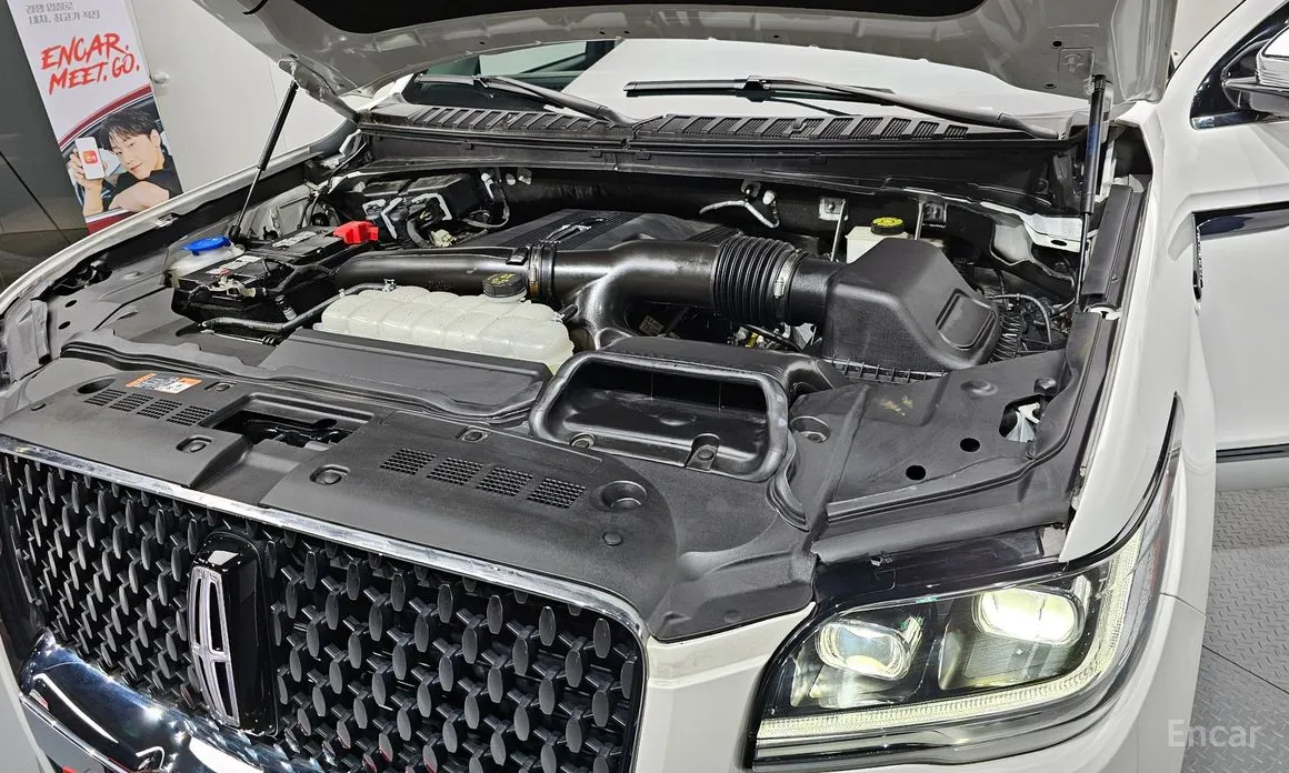 Фото 6 - Lincoln Navigator