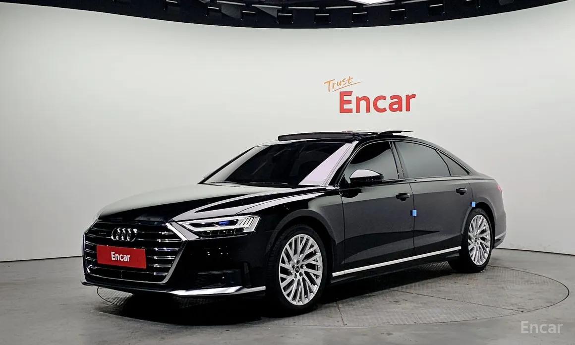 Фото 1 - Audi A8